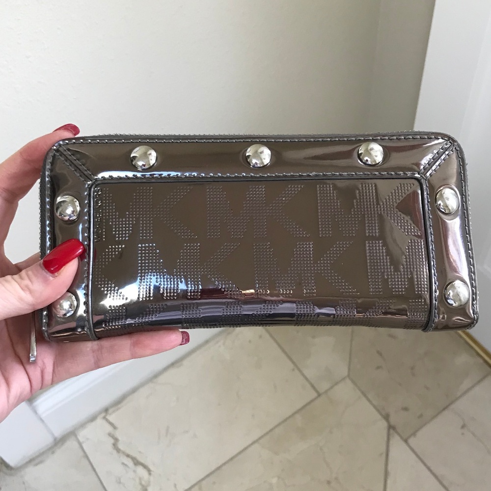 Michael Kors Continental Delancy Silvr Wallet $188